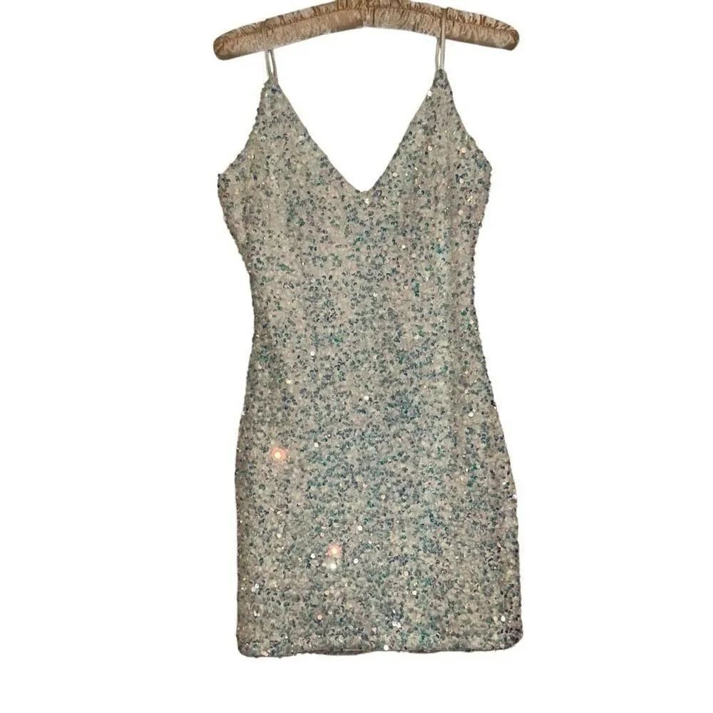 Windsor White iridescent Sequin Spaghetti Strap Mini Bodycon Dress Ladies Small